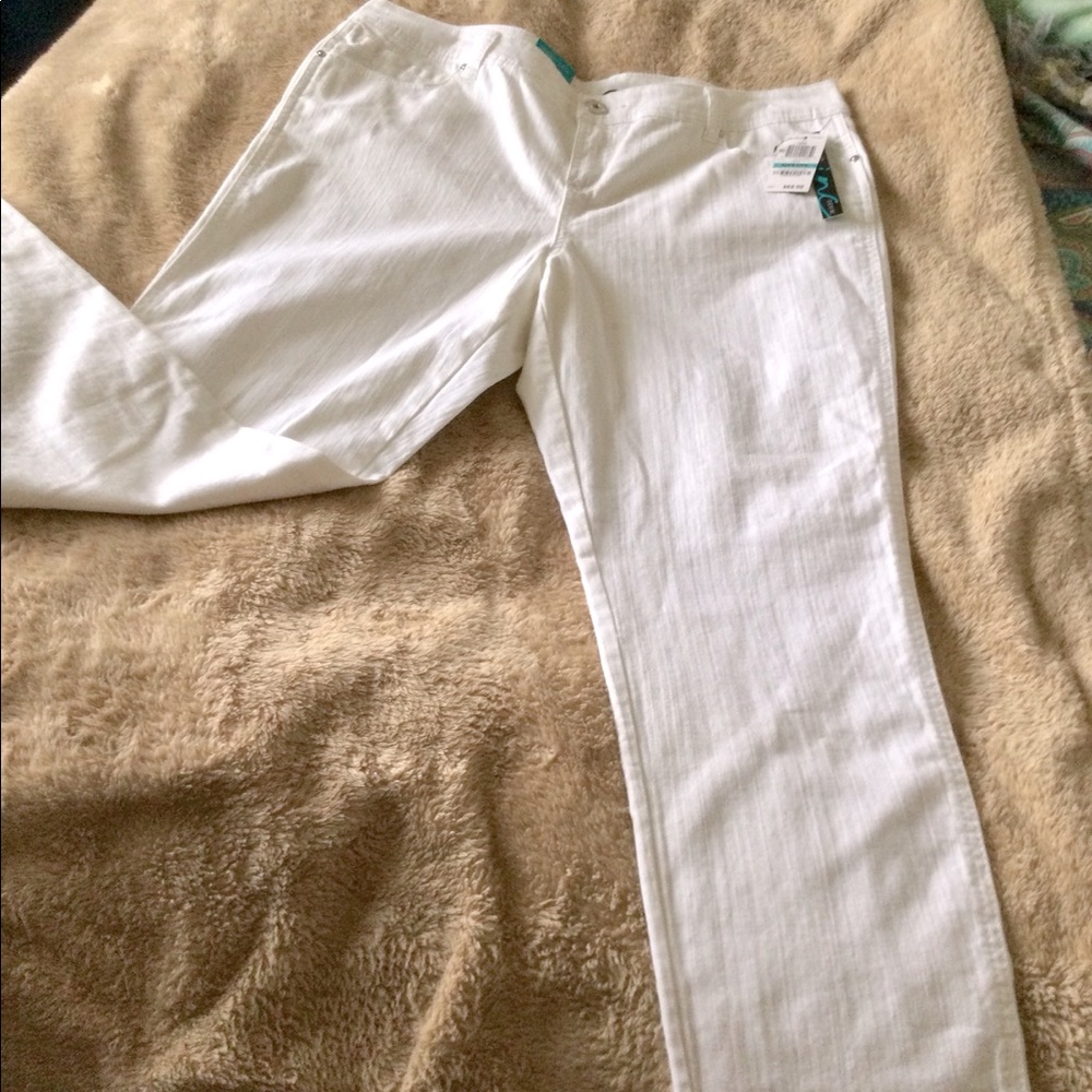 INC white jeans, new!